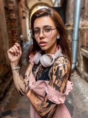 Petite Nikole